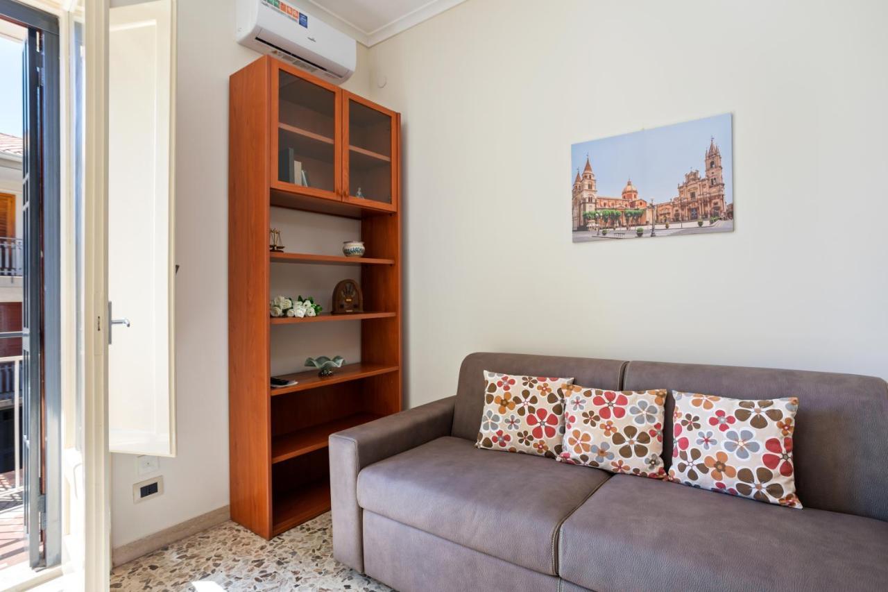 Tra Il Centro E Il Mare Apartment Con Terrazzo Aci Castello Exteriér fotografie